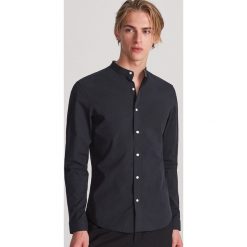 Koszula super slim fit ze stójką - Czarny. Czarne koszule męskie Reserved, xl, bez wzorów, ze stójką, bez rękawów. Za 89,99 zł.