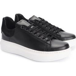 Xagon Man Sneakersy "Danilo". Białe sneakersy męskie Xagon Man, bez zapięcia. Za 389,00 zł.