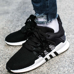 Buty adidas EQT Racing ADV Women (BY9795). Białe buty sportowe damskie Adidas, z materiału. Za 213,99 zł.