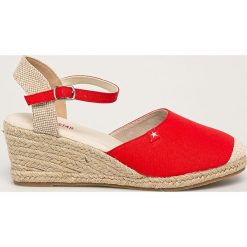Big Star - Espadryle. Czerwone koturny damskie BIG STAR, z okrągłym noskiem, bez obcasa, na obcasie, na klamry. Za 99,90 zł.