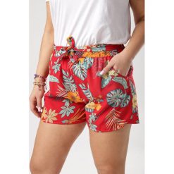 Czerwone Szorty Bribel. Czerwone szorty damskie Born2be, xl, bez wzorów. W wyprzedaży za 34,99 zł.