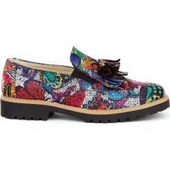 Półbuty - skóra naturalna - model 247 - kolor motyl. Półbuty damskie Zapato, bez wzorów, ze skóry, bez obcasa, bez zapięcia. W wyprzedaży za 173,40 zł.