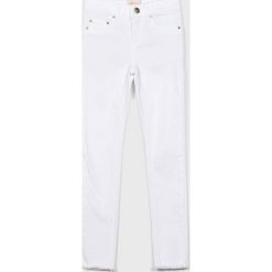 Kids Only - Jeansy dziecięce 128-164 cm. Białe jeansy dziewczęce Kids Only, z haftami, z elastanu. W wyprzedaży za 119,90 zł.