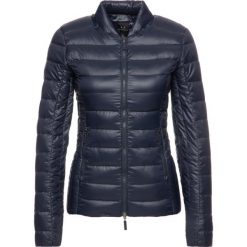 Kurtka puchowa Armani Exchange 8NYB01 YNM4Z 1510. Niebieskie kurtki damskie Armani Exchange, xl, bez wzorów, z puchu, bez kaptura. W wyprzedaży za 579,00 zł.