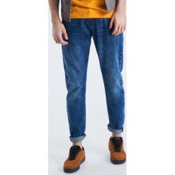 Jeansy comfort - Granatowy. Niebieskie jeansy męskie marki Cropp, m, bez wzorów. Za 119,99 zł.