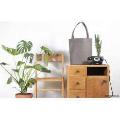 Shopper XL torba brązowa na zamek. Brązowe shopper bag damskie Pakamera, na ramię. Za 155,00 zł.