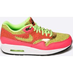 Nike Sportswear - Buty Air Max 1 SE. Brązowe buty sportowe damskie marki Nike Sportswear, z materiału. W wyprzedaży za 299,90 zł.