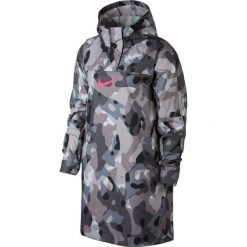 Kurtka Nike Wmns NSW Swoosh Jacket Camo (932053-010). Zielone kurtki damskie Nike, bez wzorów, z poliesteru, bez kaptura. Za 179,99 zł.