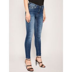 Jeansy Skinny Fit Calvin Klein Jeans Ckj 001 J20J213856. Niebieskie jeansy damskie Calvin Klein Jeans. W wyprzedaży za 349,00 zł.