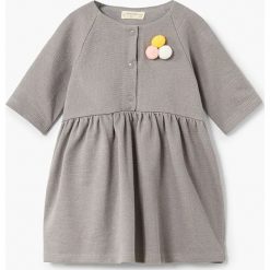 Sukienki dziewczęce z falbanami: Mango Kids – Sukienka dziecięca Penelope 80-104 cm
