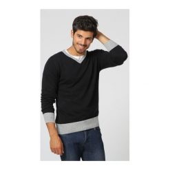 William de Faye sweter męski WFM17 XXL czarny. Czarne swetry męskie William de Faye, xxl, bez wzorów, z kaszmiru, bez kołnierzyka, bez kaptura. Za 269,00 zł.