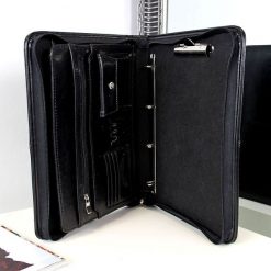 Polska skórzana aktówka biwuar unisex G11. Aktówki męskie bez wzorów. Za 239,99 zł.