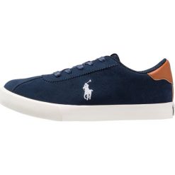 Polo Ralph Lauren HADLEY Tenisówki i Trampki navy/paper white. Niebieskie trampki dziewczęce Polo Ralph Lauren, ze skóry. W wyprzedaży za 335,20 zł.