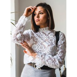 BLUZKA RACHEL WHITE - UNI. Białe bluzki damskie Fanaberia.com, bez wzorów, eleganckie, bez kołnierzyka, z długim rękawem. Za 69,00 zł.