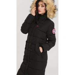 Czarna Kurtka Repetitious. Czarne kurtki damskie marki other, na zimę, s, z aplikacjami, z dresówki. Za 149,99 zł.