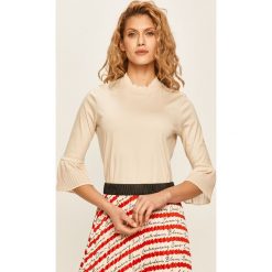 Scotch & Soda - Bluzka. Czarne bluzki damskie Scotch & Soda, na co dzień, s, bez wzorów, z bawełny, eleganckie, ze stójką, z krótkim rękawem. W wyprzedaży za 239,90 zł.