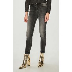 Review - Jeansy. Szare jeansy damskie Review, bez wzorów, z elastanu, z podwyższonym stanem. W wyprzedaży za 119,90 zł.