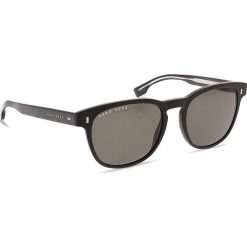 Okulary przeciwsłoneczne BOSS - 0927/S Matt Black 003. Czarne okulary przeciwsłoneczne męskie wayfarery Boss, z tworzywa sztucznego. W wyprzedaży za 489,00 zł.