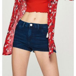Szorty mid waist - Granatowy. Niebieskie szorty damskie Sinsay, s, bez wzorów. W wyprzedaży za 19,99 zł.