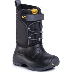 Śniegowce KEEN - Lumi Boot Wp 1019780 Black/Magnet. Czarne śniegowce chłopięce Keen, bez zapięcia. W wyprzedaży za 179,00 zł.