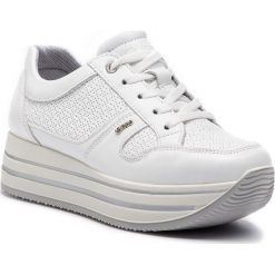 Sneakersy IGI&CO - 3160611 Bianco. Białe półbuty damskie marki IGI&CO, bez wzorów, ze skóry, bez obcasa, na koturnie, bez zapięcia. Za 419,00 zł.
