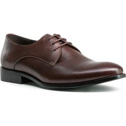 Buty męskie. Półbuty męskie Wittchen, bez wzorów, ze skóry, eleganckie, bez zapięcia. W wyprzedaży za 239,90 zł.