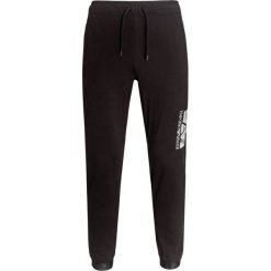 Spodnie EA7 EMPORIO ARMANI. Czarne spodnie męskie EA7 Emporio Armani, z nadrukiem, z tkaniny, sportowe. Za 670,00 zł.