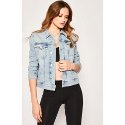 Kurtka jeansowa Calvin Klein Jeans J20J213363. Niebieskie kurtki damskie Calvin Klein Jeans, m, bez wzorów, z elastanu, bez kaptura. Za 449,00 zł.