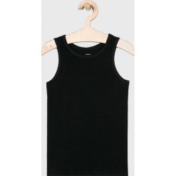 Name it - T-shirt dziecięcy (2 pack) 122-164 cm. Czarne t-shirty chłopięce Name it, bez wzorów, z elastanu, bez rękawów. Za 39,90 zł.