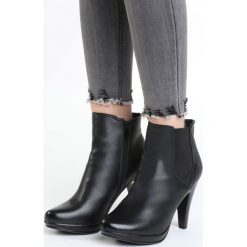 Buty: Czarne Botki Envisioning