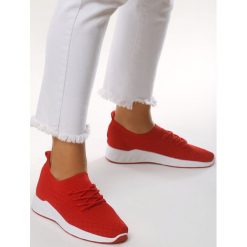 Czerwone Buty Sportowe Belly Laugh. Buty sportowe damskie Born2be. Za 49,99 zł.