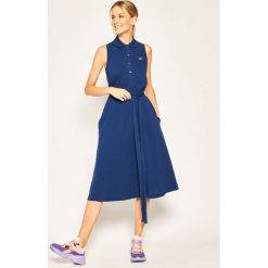 Sukienka codzienna Lacoste EF5681. Niebieskie sukienki damskie Lacoste, na co dzień, bez wzorów, z bawełny, bez kołnierzyka, bez rękawów, proste. Za 669,00 zł.