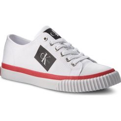 Trampki CALVIN KLEIN JEANS - Iziceio S1731 White. Białe półbuty męskie Calvin Klein Jeans, na co dzień, bez wzorów, z jeansu, klasyczne, bez zapięcia. W wyprzedaży za 299,00 zł.
