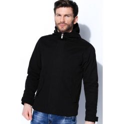 Czarna Kurtka Maximum. Czarne marynarki męskie Born2be, xxl, bez wzorów. Za 104,99 zł.