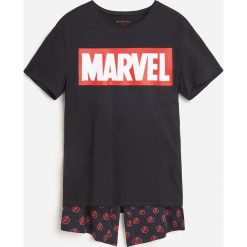 Piżama z szortami Marvel - Czarny. Czarne piżamy męskie Reserved, s, z motywem z bajki, bez rękawów. Za 79,99 zł.