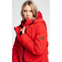 Kurtka puchowa damska 4Hills KUDP100 - ciemna czerwień. Czerwone kurtki damskie xl, z puchu, narciarskie. Za 499,99 zł.