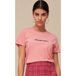 T-shirt z napisem - Różowy. Różowe t-shirty damskie Reserved, s, z napisami. W wyprzedaży za 19,99 zł.