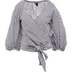 Club Monaco RISTON Bluzka black/white. Czarne bluzki damskie marki Club Monaco, bez wzorów, z bawełny, bez kołnierzyka, bez rękawów. Za 719,00 zł.