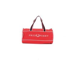Torby sportowe Fred Perry L5275. Czerwone torby męskie sportowe Fred Perry, bez wzorów, sportowe. Za 415,74 zł.
