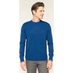 Sweter TOMMY HILFIGER Tipped Mouline Crew MW0MW11671. Niebieskie swetry męskie TOMMY HILFIGER, xl, bez wzorów, klasyczne, z klasycznym kołnierzykiem, bez kaptura. W wyprzedaży za 259,00 zł.