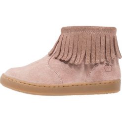Buty zimowe damskie: Shoo Pom PLAY FRINGE Botki old pink/platine