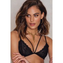 Biustonosze bardotka: NA-KD Lingerie Koronkowy biustonosz z dwoma paseczkami – Black