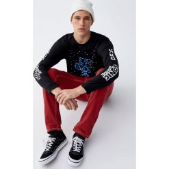 Koszulka Sonic z długim rękawem. Czarne koszulki męskie Pull&Bear, m, bez wzorów, bez kołnierzyka, z długim rękawem, długie. Za 79,90 zł.