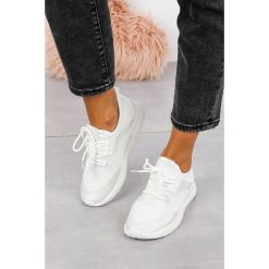 Białe buty sportowe sznurowane casu ds12001-2. Białe buty sportowe damskie Casu, bez wzorów, sportowe. Za 59,99 zł.