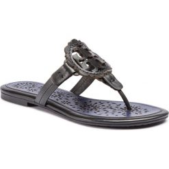 Japonki TORY BURCH - Miller Scallop Sandal 52934 Perfect Black/Navy Sea 015. Czarne klapki damskie Tory Burch, bez wzorów, ze skóry, bez obcasa, na obcasie. W wyprzedaży za 569,00 zł.