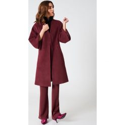 Płaszcze damskie: Hannalicious x NA-KD Płaszcz z rękawami kimono – Red