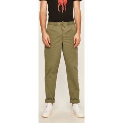 Polo Ralph Lauren - Spodnie. Zielone spodnie męskie Polo Ralph Lauren, na co dzień, s, bez wzorów, z elastanu. Za 599,90 zł.
