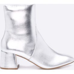Public Desire - Botki. Szare buty zimowe damskie marki Public Desire, z materiału. W wyprzedaży za 99,90 zł.