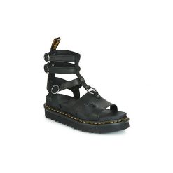 Sandały Dr Martens Adaira. Czarne sandały damskie marki Dr. Martens, bez wzorów, bez obcasa, bez zapięcia. Za 639,00 zł.