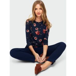 Wzorzysty sweter o dopasowanym kroju. Swetry damskie Greenpoint, bez wzorów, z elastanu, bez rękawów, bez kaptura. Za 69,99 zł.